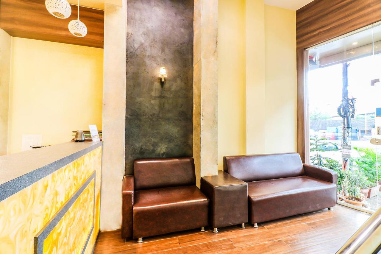Hygenic Hotel Lotus Grand Andheri Mumbai  Buitenkant foto