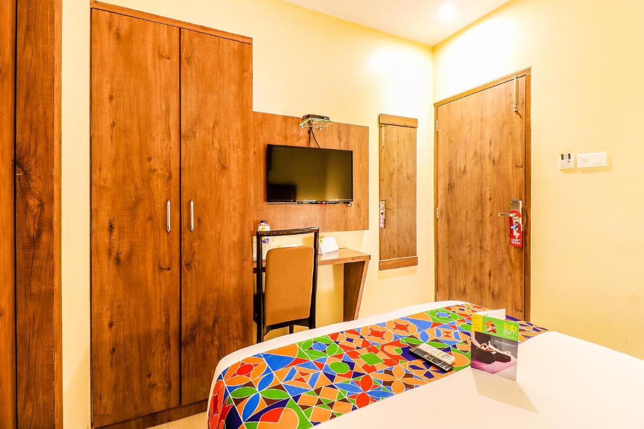 Hygenic Hotel Lotus Grand Andheri Mumbai  Buitenkant foto